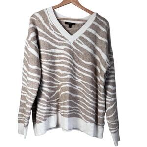 Banana Republic Factory Animal Print Sweater Large Tan Cream Zebra V-Neck